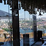 托雷尔前卫酒店 酒店