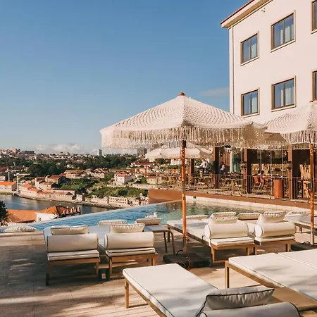 Hotel Torel Avantgarde 5*