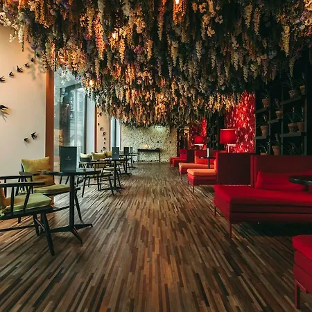 Hotel Torel Avantgarde 5*