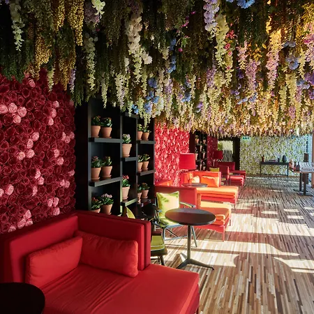 Hotel Torel Avantgarde 5*