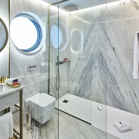 Hotel Torel Avantgarde 5*