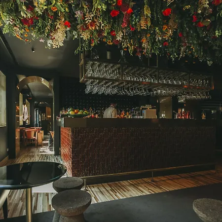 Hotel Torel Avantgarde 5*